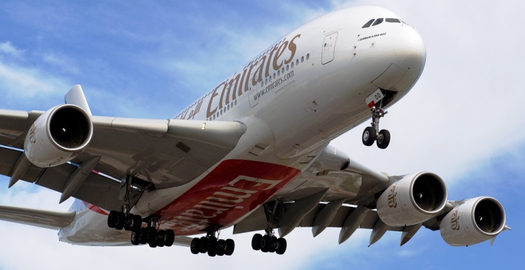Emirates airlines landing